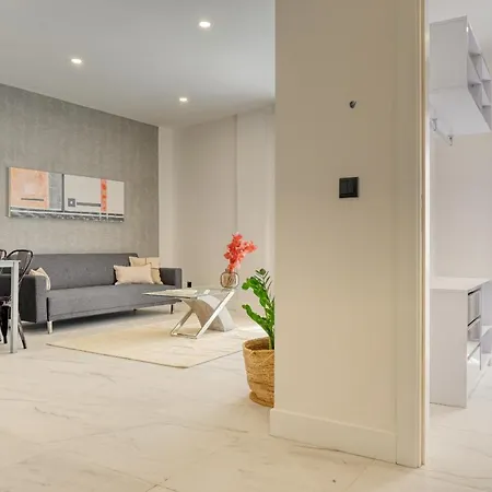 Beco Santa Emilia 3m, A In Madeira Apartment *