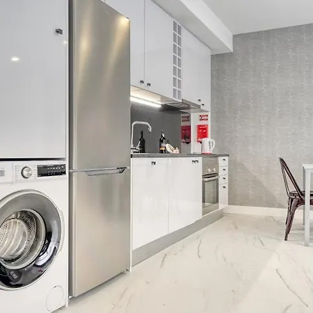 Beco Santa Emilia 3m, A In Madeira Apartmán *