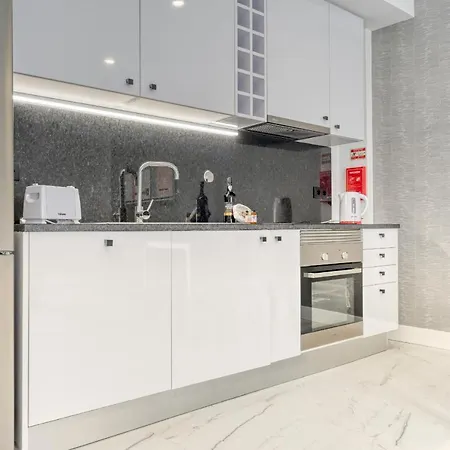 Beco Santa Emilia 3m, A In Madeira *